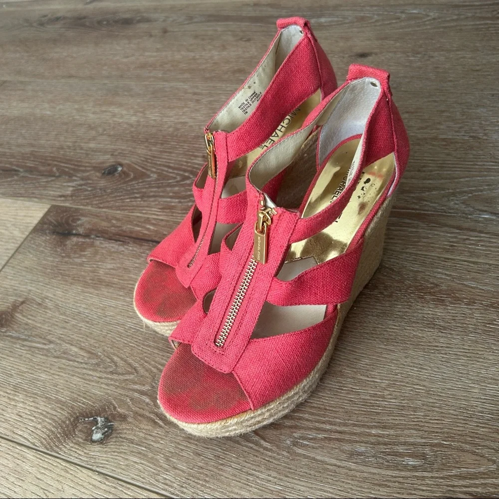 MICHAEL Michael Kors Wedges with Gold Zipper - Picture 4 of 10